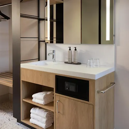 Motto By Hilton Blaak Ξενοδοχείο 4*