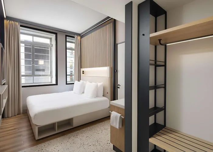 Motto By Hilton Blaak