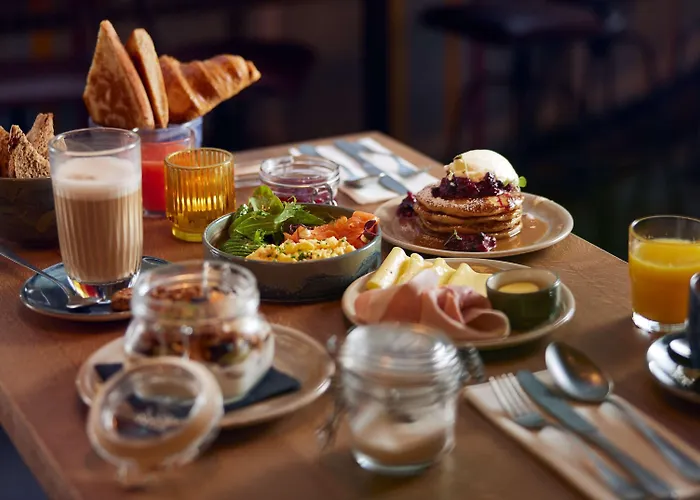 Ξενοδοχείο Motto By Hilton Blaak 4*