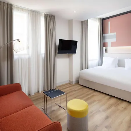 Motto By Hilton Centre 4*