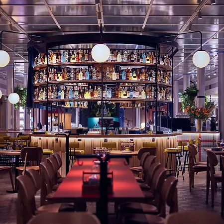 Motto By Hilton Rotterdam City Centre ホテル