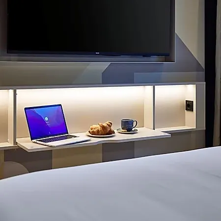 Motto By Hilton Centre 4*
