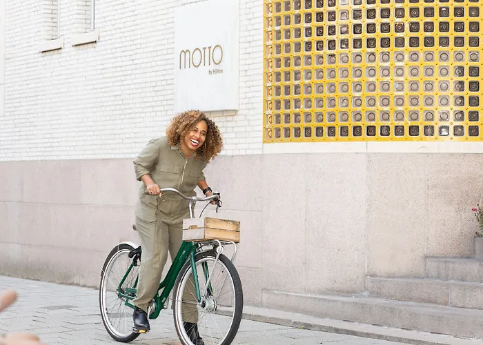 ホテル Motto By Hilton Blaak 4*