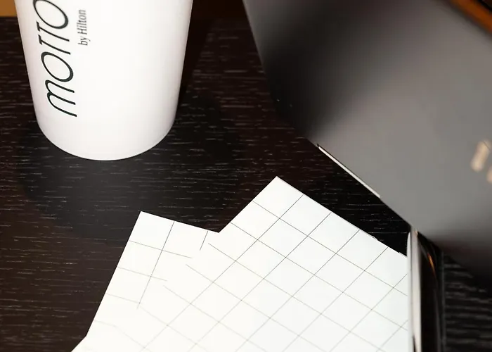 Motto By Hilton Blaak מלון