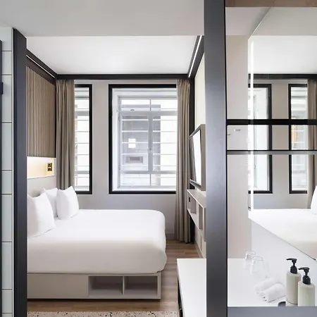 Otel Motto By Hilton Blaak Rotterdam