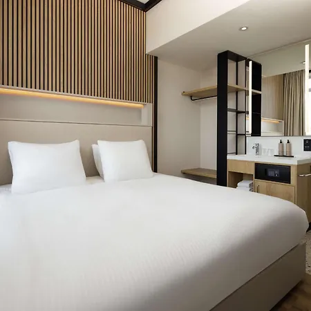 Motto By Hilton Blaak Hotel