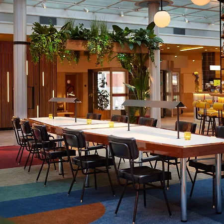 Motto By Hilton Blaak 4* Rotterdam